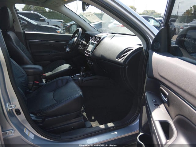JA4AR4AW3HZ028638 Mitsubishi Outlander Sport 2.4 Sel