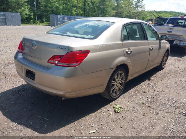 2005 Toyota Avalon Limited მანქანა იყიდება აუქციონზე, vin: 4T1BK36B55U001945, აუქციონის ნომერი: 45236802