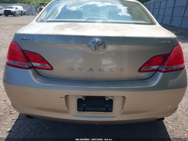 2005 Toyota Avalon Limited მანქანა იყიდება აუქციონზე, vin: 4T1BK36B55U001945, აუქციონის ნომერი: 45236802