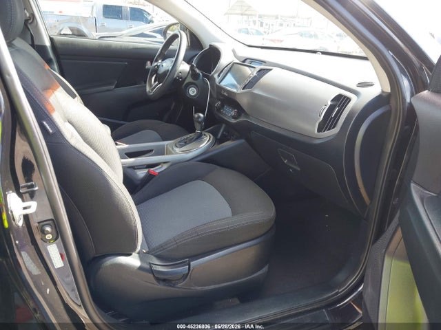 Продажа на аукционе авто 2016 Kia Sportage Lx, vin: KNDPB3AC6G7795902, номер лота: 45236806