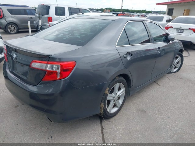 45236845 :رقم المزاد ، 4T1BF1FK2DU262425 vin ، 2013 Toyota Camry Se مزاد بيع