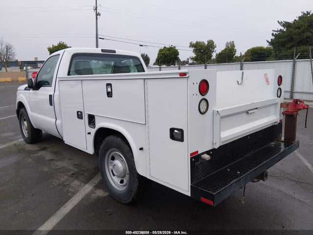 1FDRF3A60GEA60654 Ford F-350 Xl