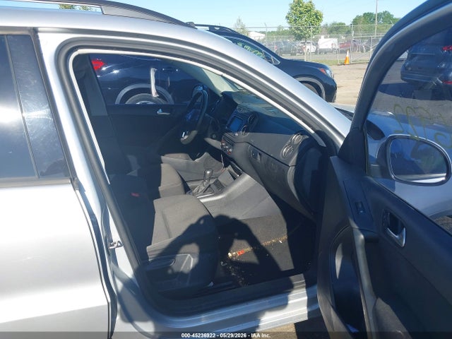 Aukcja sprzedaży 2015 Volkswagen Tiguan S, vin: WVGAV7AX6FW611890, numer aukcji: 45236922