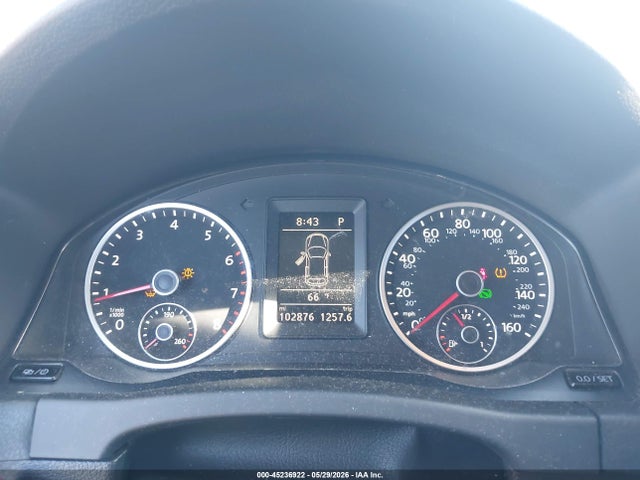 Aukcja sprzedaży 2015 Volkswagen Tiguan S, vin: WVGAV7AX6FW611890, numer aukcji: 45236922
