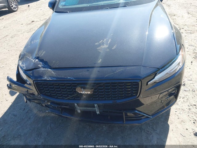 45236968 :رقم المزاد ، 7JRL12TH8RG288539 vin ، 2024 Volvo S60 B5 Plus Black Edition مزاد بيع