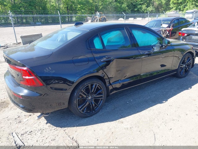 45236968 :رقم المزاد ، 7JRL12TH8RG288539 vin ، 2024 Volvo S60 B5 Plus Black Edition مزاد بيع