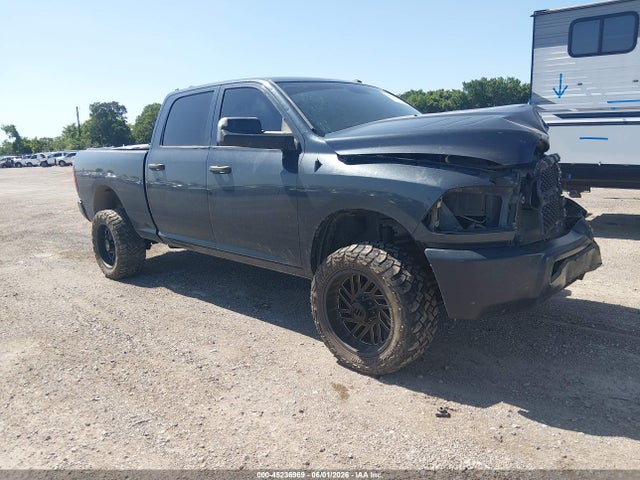 45236969 :رقم المزاد ، 3C6UR5CL2HG732557 vin ، 2017 Ram 2500 Tradesman  4x4 6'4 Box مزاد بيع