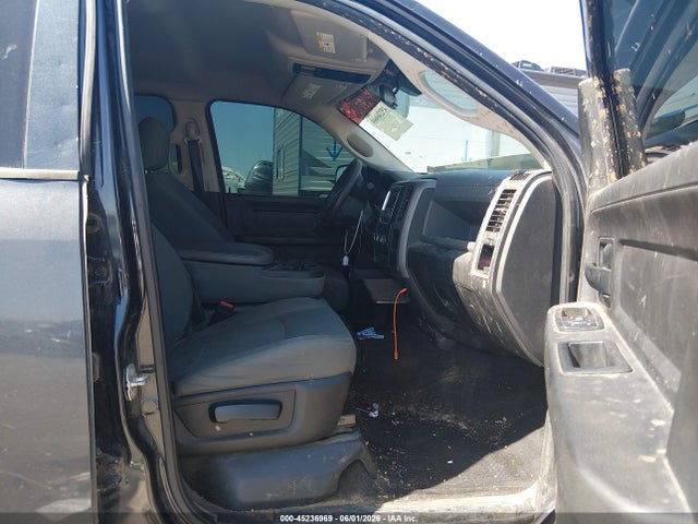 45236969 :رقم المزاد ، 3C6UR5CL2HG732557 vin ، 2017 Ram 2500 Tradesman  4x4 6'4 Box مزاد بيع