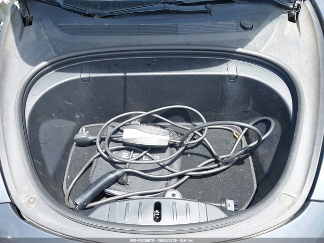2018 Tesla Model 3 Long Range/performance მანქანა იყიდება აუქციონზე, vin: 5YJ3E1EB0JF185295, აუქციონის ნომერი: 45236970