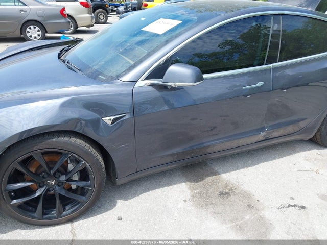 2018 Tesla Model 3 Long Range/performance მანქანა იყიდება აუქციონზე, vin: 5YJ3E1EB0JF185295, აუქციონის ნომერი: 45236970