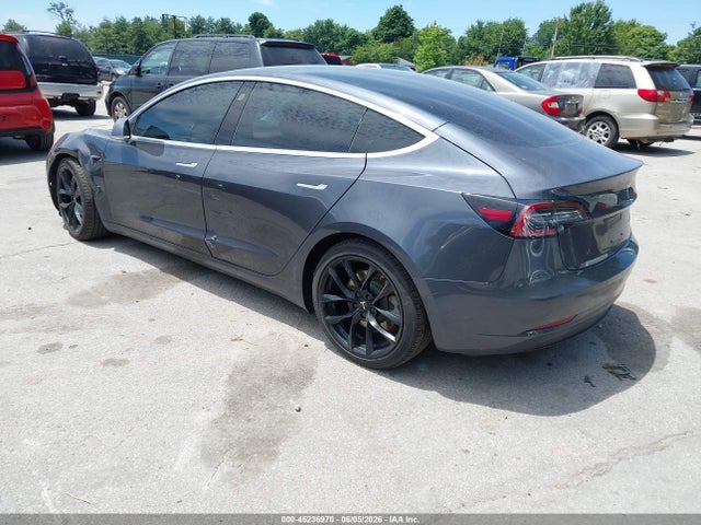 2018 Tesla Model 3 Long Range/performance მანქანა იყიდება აუქციონზე, vin: 5YJ3E1EB0JF185295, აუქციონის ნომერი: 45236970