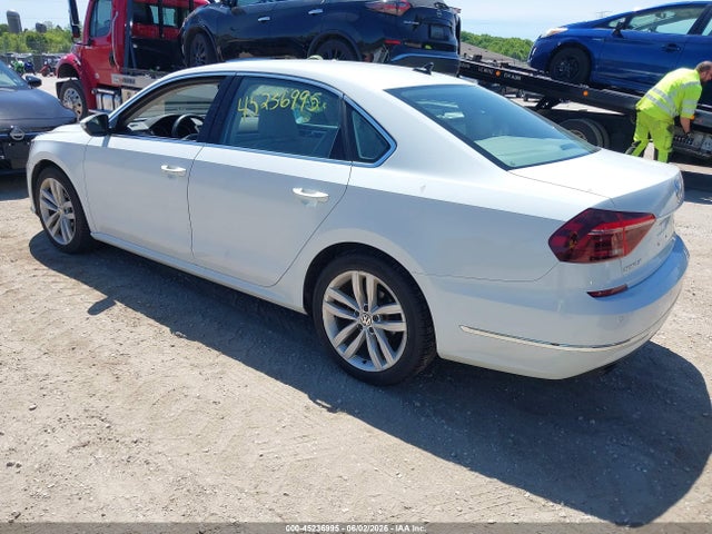45236995 :رقم المزاد ، 1VWBA7A32JC048474 vin ، 2018 Volkswagen Passat 2.0t Se مزاد بيع