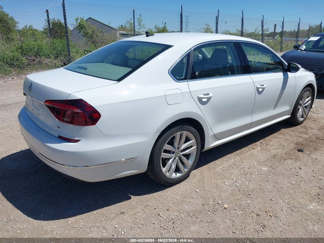 45236995 :رقم المزاد ، 1VWBA7A32JC048474 vin ، 2018 Volkswagen Passat 2.0t Se مزاد بيع