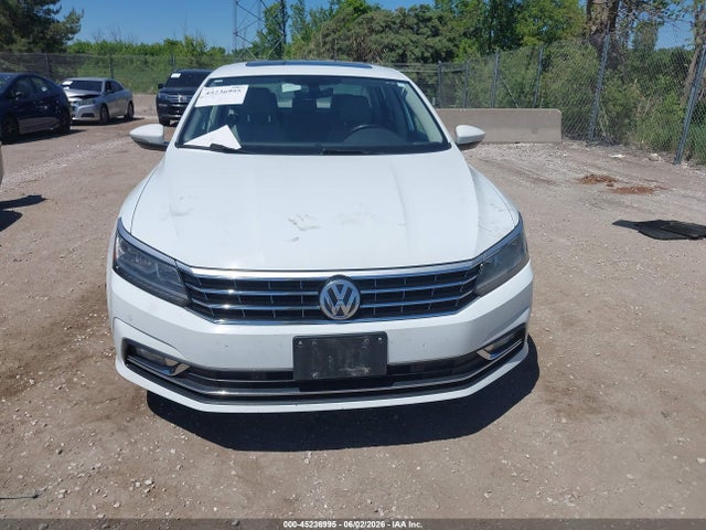 45236995 :رقم المزاد ، 1VWBA7A32JC048474 vin ، 2018 Volkswagen Passat 2.0t Se مزاد بيع