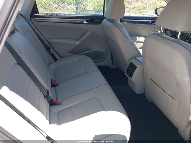 45236995 :رقم المزاد ، 1VWBA7A32JC048474 vin ، 2018 Volkswagen Passat 2.0t Se مزاد بيع