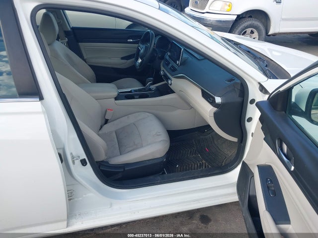 45237013 :رقم المزاد ، 1N4BL4BV4LC164151 vin ، 2020 Nissan Altima S Fwd مزاد بيع