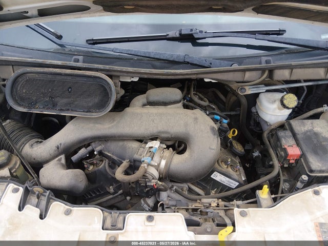 Ford Transit-150 2015 1FTNE1YM5FKB30132 Image 10