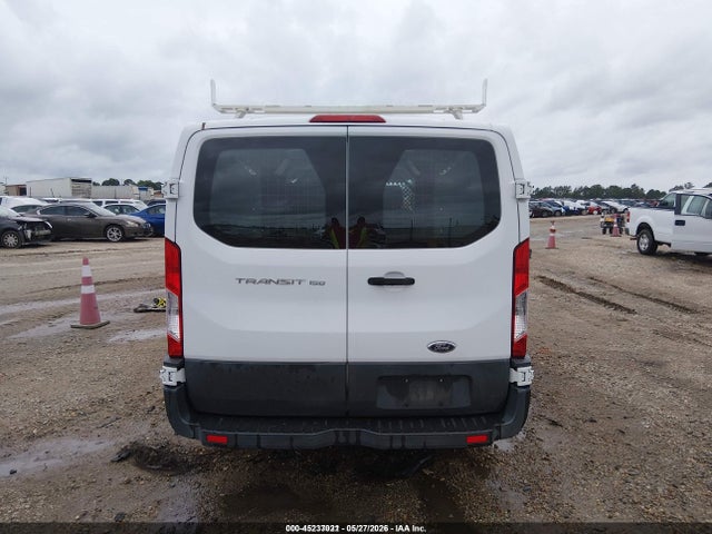 Ford Transit-150 2015 1FTNE1YM5FKB30132 Image 18
