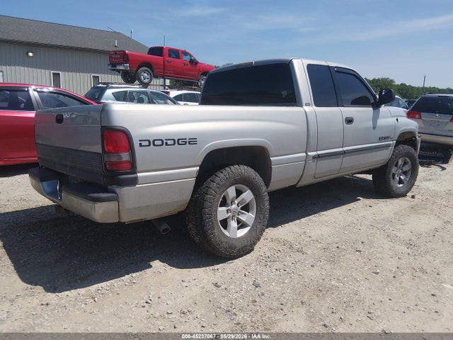45237067 :رقم المزاد ، 3B7HF13Z3WG114273 vin ، 1998 Dodge Ram 1500 St مزاد بيع
