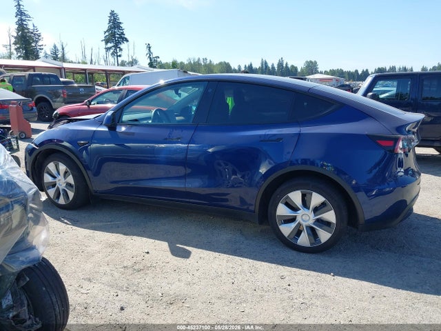 2022 Tesla Model Y Long Range Dual Motor All-wheel Drive მანქანა იყიდება აუქციონზე, vin: 7SAYGDEE7NF358587, აუქციონის ნომერი: 45237100
