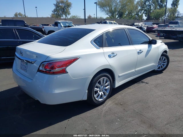 Nissan Altima 2.5 S 2015 1N4AL3AP5FC449650 Image 4