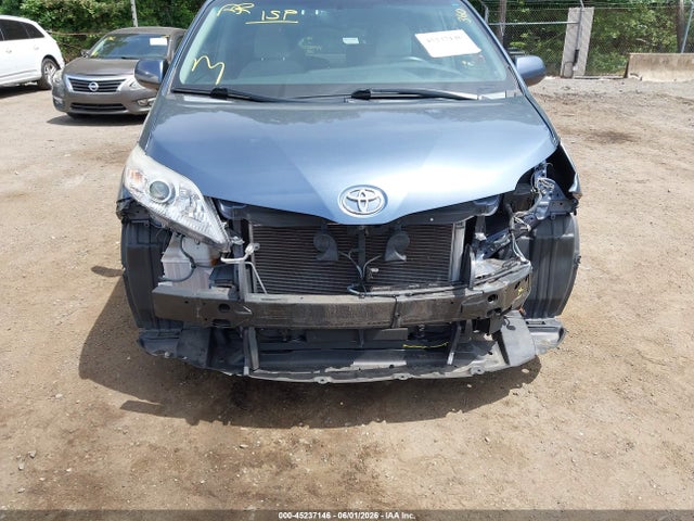Aukcja sprzedaży 2015 Toyota Sienna Le 8 Passenger, vin: 5TDKK3DC7FS626515, numer aukcji: 45237146