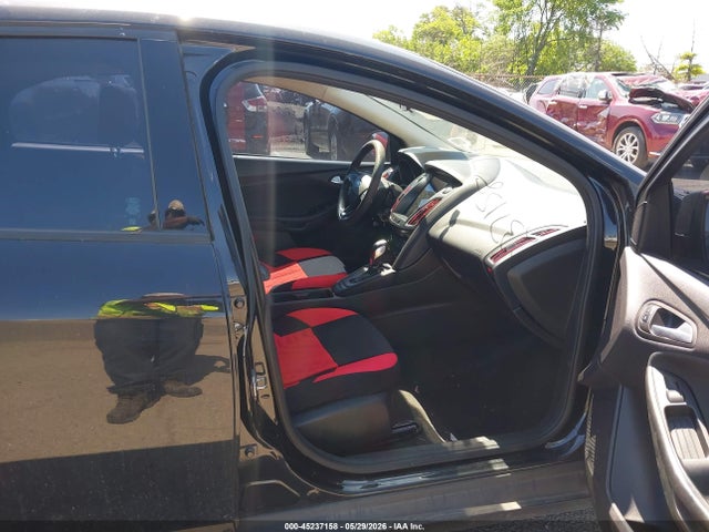 2015 Ford Focus Se მანქანა იყიდება აუქციონზე, vin: 1FADP3F29FL208656, აუქციონის ნომერი: 45237158