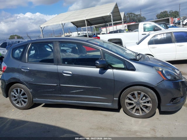 45237169 :رقم المزاد ، JHMGE8H54DC014825 vin ، 2013 Honda Fit Sport مزاد بيع