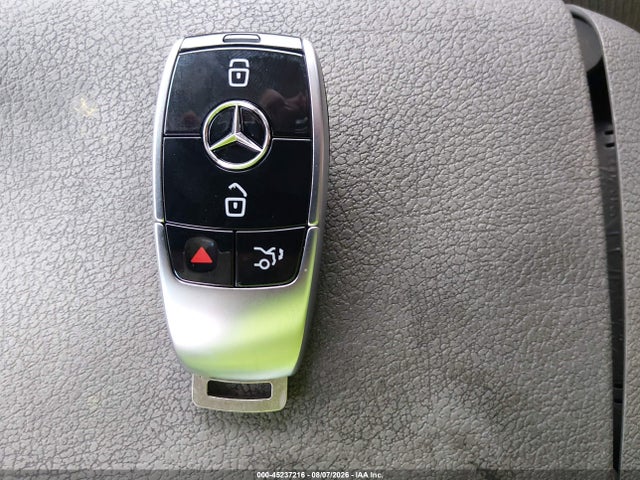 45237216 :رقم المزاد ، WDDZF4KB5HA080905 vin ، 2017 Mercedes-benz E 300 4matic مزاد بيع