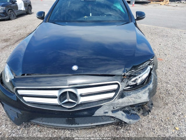 45237216 :رقم المزاد ، WDDZF4KB5HA080905 vin ، 2017 Mercedes-benz E 300 4matic مزاد بيع