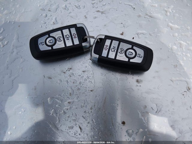 2FMPK3K95JBB07000 Ford Edge Titanium