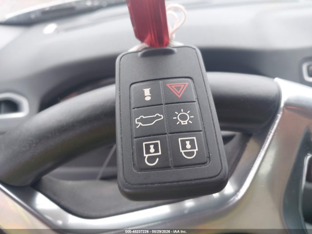 YV4902BZ9E1178230 Volvo Xc70 T6/t6 Platinum/t6 Premier Plus