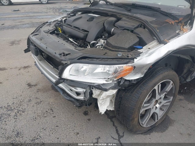 YV4902BZ9E1178230 Volvo Xc70 T6/t6 Platinum/t6 Premier Plus