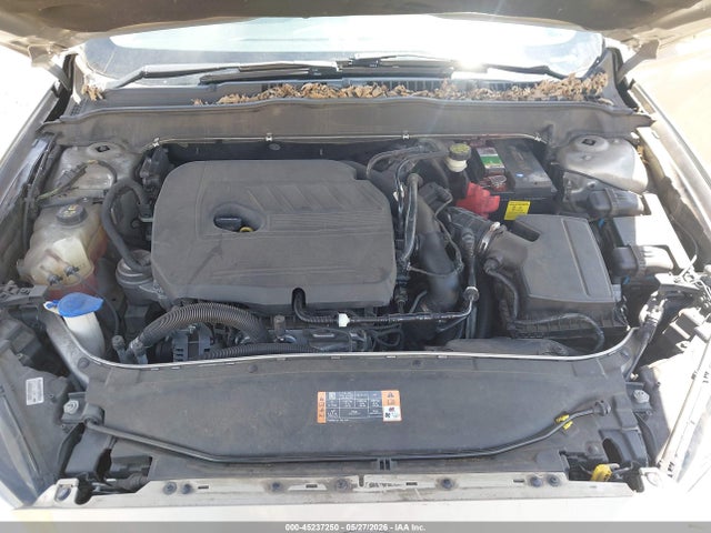 3FA6P0HD6GR158498 Ford FUSION SE