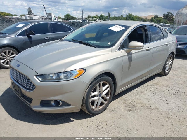 3FA6P0HD6GR158498 Ford FUSION SE