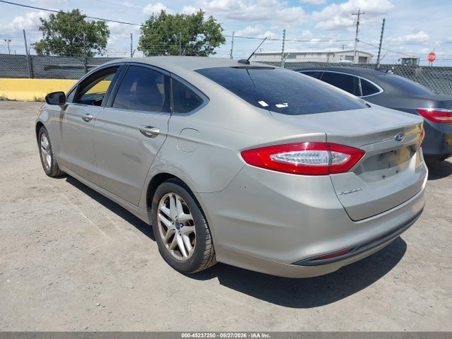 3FA6P0HD6GR158498 Ford FUSION SE