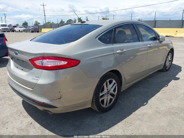 3FA6P0HD6GR158498 Ford FUSION SE
