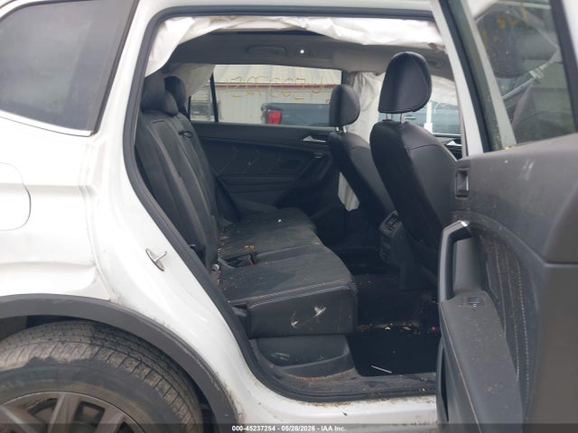 Продаж на аукціоні авто 2022 Volkswagen Tiguan 2.0t Se, vin: 3VV2B7AX2NM105636, номер лоту: 45237254