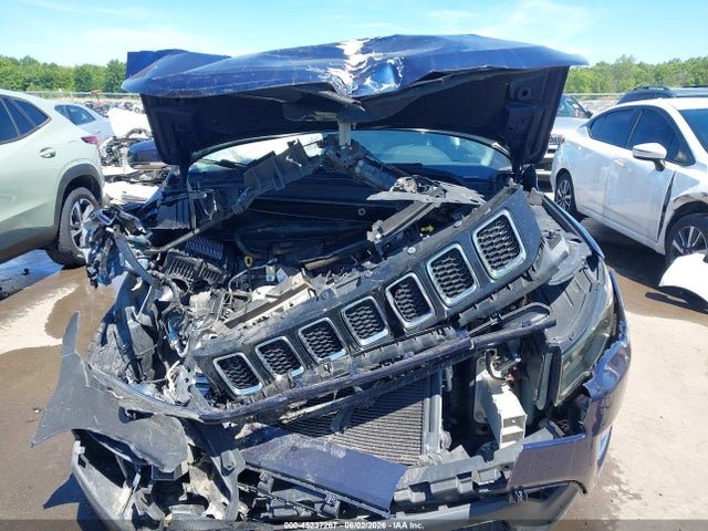 45237267 :رقم المزاد ، 3C4NJDCB3JT400405 vin ، 2018 Jeep Compass Limited 4x4 مزاد بيع