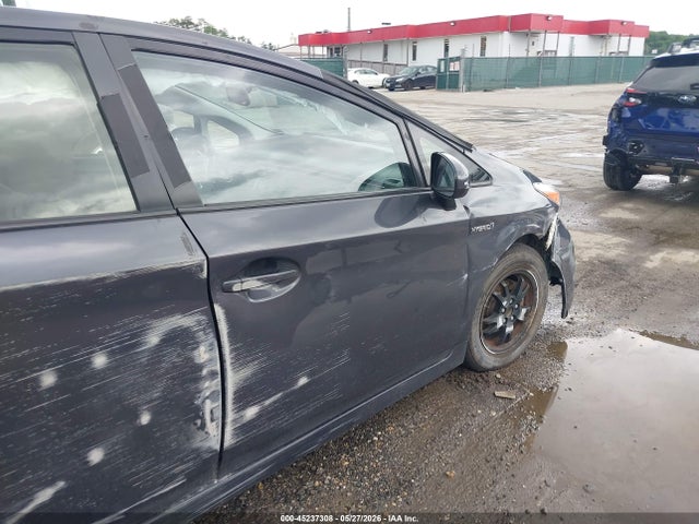 Продаж на аукціоні авто 2015 Toyota Prius Two, vin: JTDKN3DUXF1986293, номер лоту: 45237308