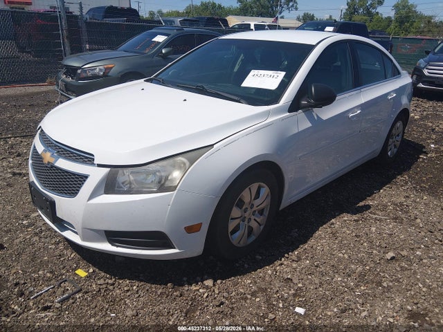 45237312 :رقم المزاد ، 1G1PC5SH3C7310332 vin ، 2012 Chevrolet Cruze Ls مزاد بيع