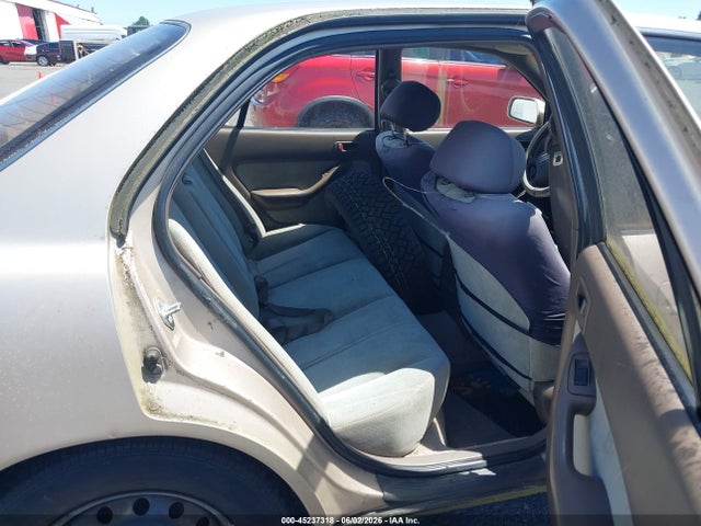 1993 Toyota Camry Le მანქანა იყიდება აუქციონზე, vin: JT2VK12E8P0206779, აუქციონის ნომერი: 45237318