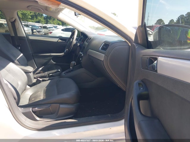 45237327 :رقم المزاد ، 3VWLL7AJ4BM111779 vin ، 2011 Volkswagen Jetta 2.0l Tdi مزاد بيع