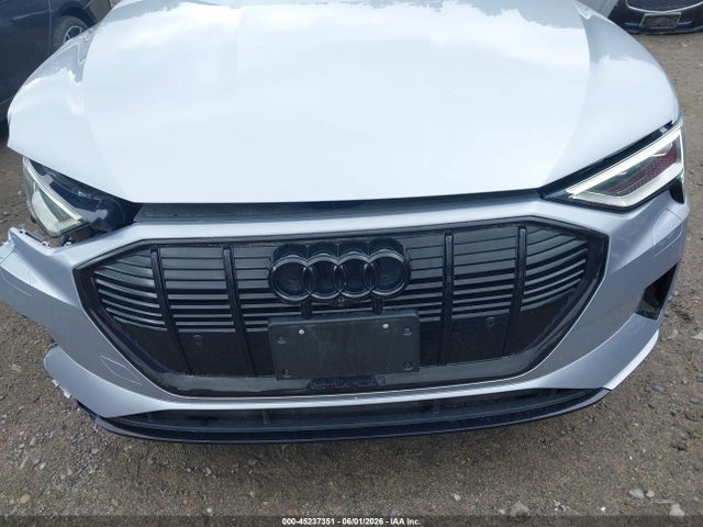 WA1LAAGE3MB015856 Audi E-tron Premium Plus Quattro