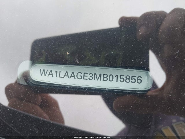 WA1LAAGE3MB015856 Audi E-tron Premium Plus Quattro