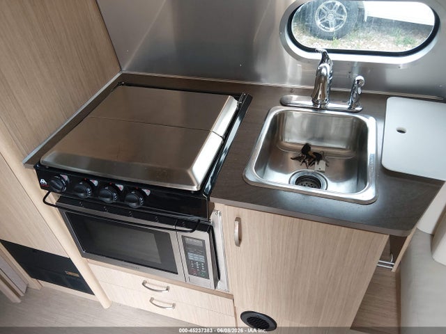 Airstream Other 2017 1STC9AA12HJ537881 Image 11