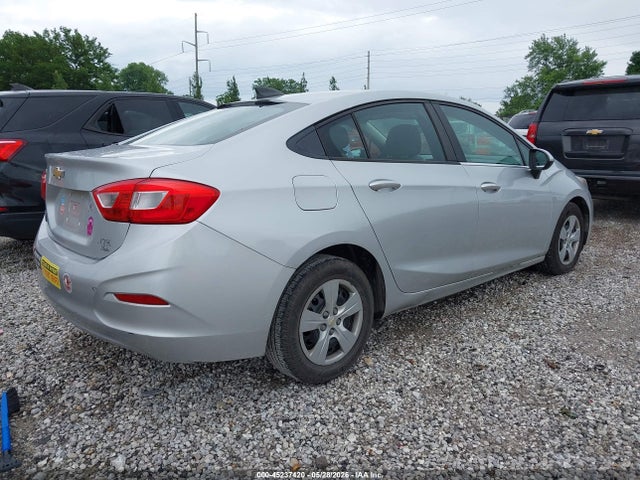 1G1BC5SM0H7219243 Chevrolet Cruze Ls Auto