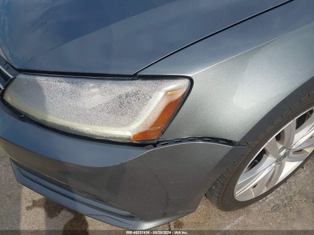 Продаж на аукціоні авто 2017 Volkswagen Jetta 1.8t Sel/1.8t Sel Premium, vin: 3VWL17AJ3HM309543, номер лоту: 45237438