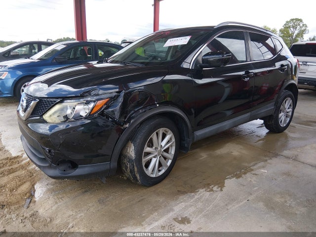 45237476 :رقم المزاد ، JN1BJ1CP0HW004226 vin ، 2017 Nissan Rogue Sport Sv مزاد بيع
