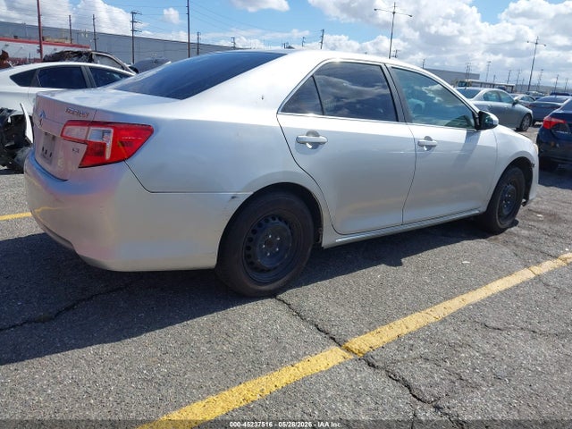 45237516 :رقم المزاد ، 4T1BF1FK5CU046809 vin ، 2012 Toyota Camry Le مزاد بيع